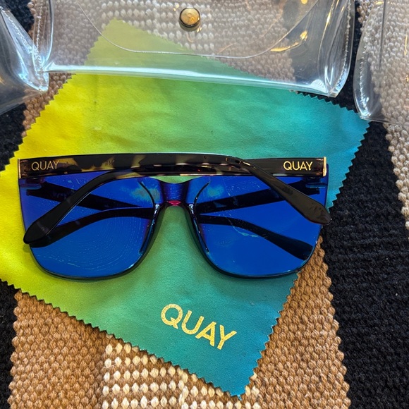 Quay Australia Sunglasses Trio - Purple, Black, Burgundy Lenses - Picture 4 of 5